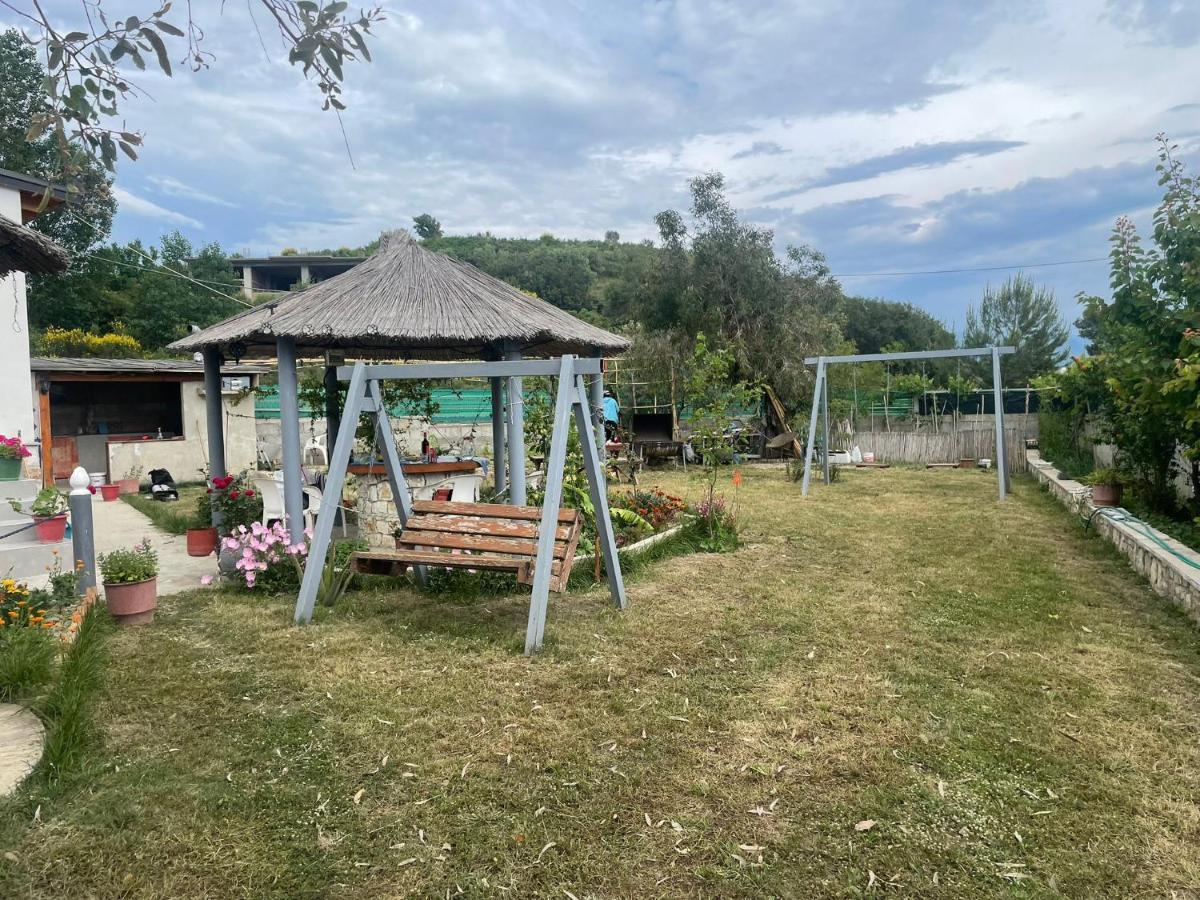 Hotel Vila Andi Zverneci Εξωτερικό φωτογραφία