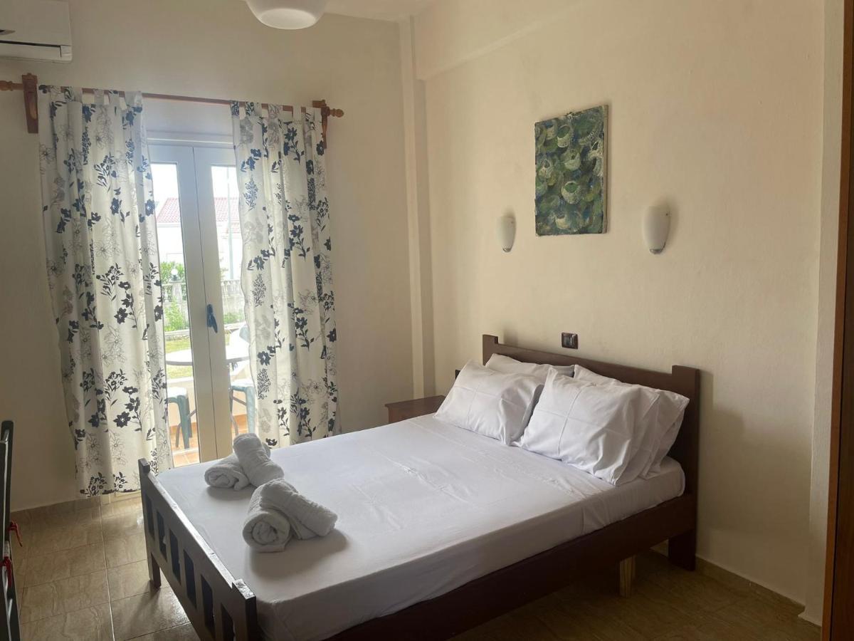 Hotel Vila Andi Zverneci Εξωτερικό φωτογραφία