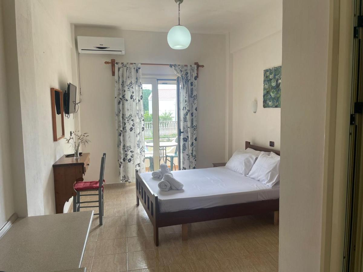 Hotel Vila Andi Zverneci Εξωτερικό φωτογραφία