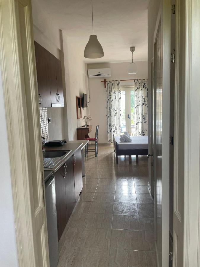 Hotel Vila Andi Zverneci Εξωτερικό φωτογραφία