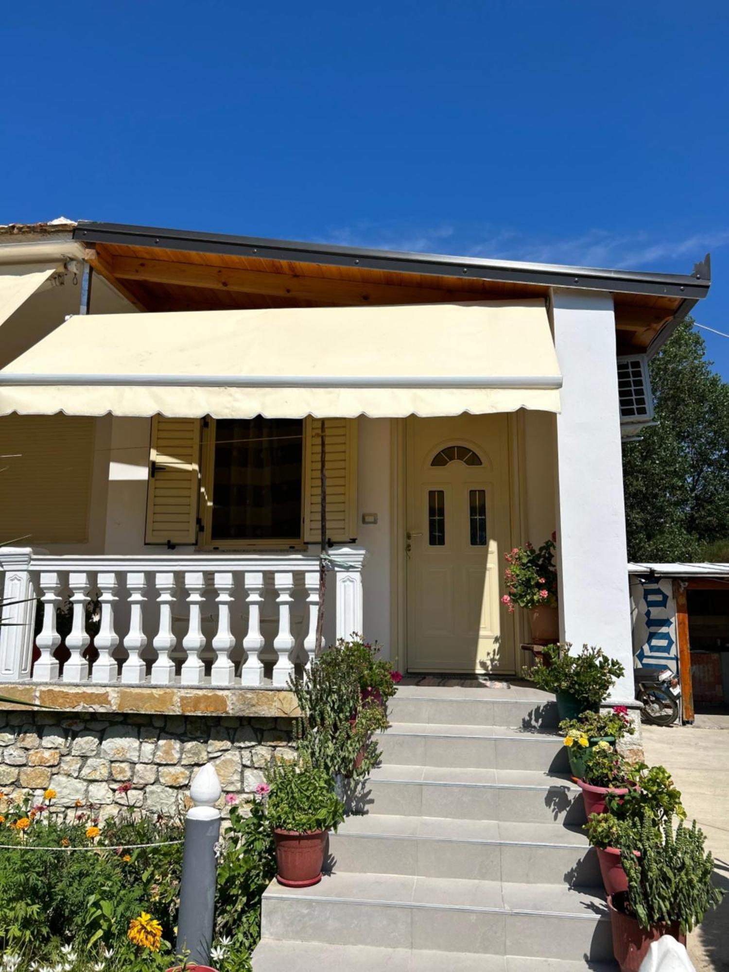 Hotel Vila Andi Zverneci Εξωτερικό φωτογραφία