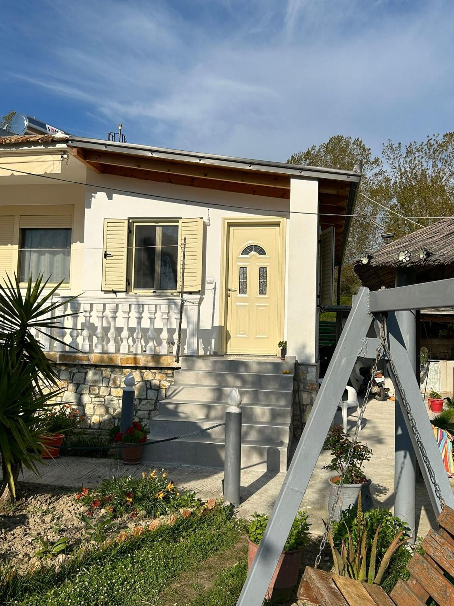 Hotel Vila Andi Zverneci Εξωτερικό φωτογραφία