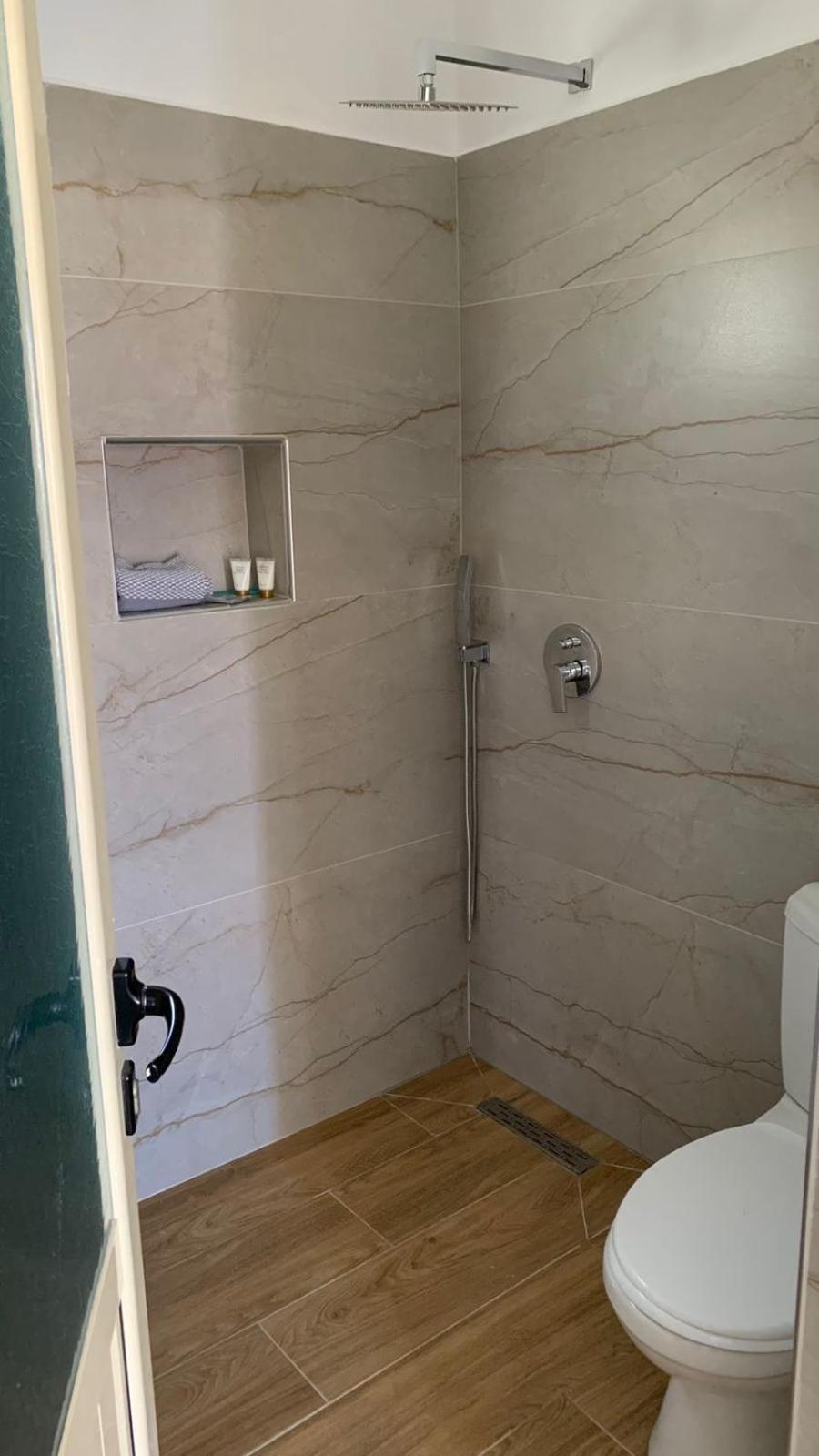 Hotel Vila Andi Zverneci Εξωτερικό φωτογραφία